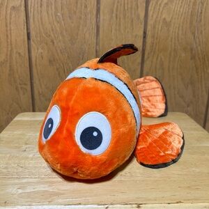 Disney Store Finding Nemo Plush Soft Toy Shiny Shimmer Glitter Fins Pixar 16”
